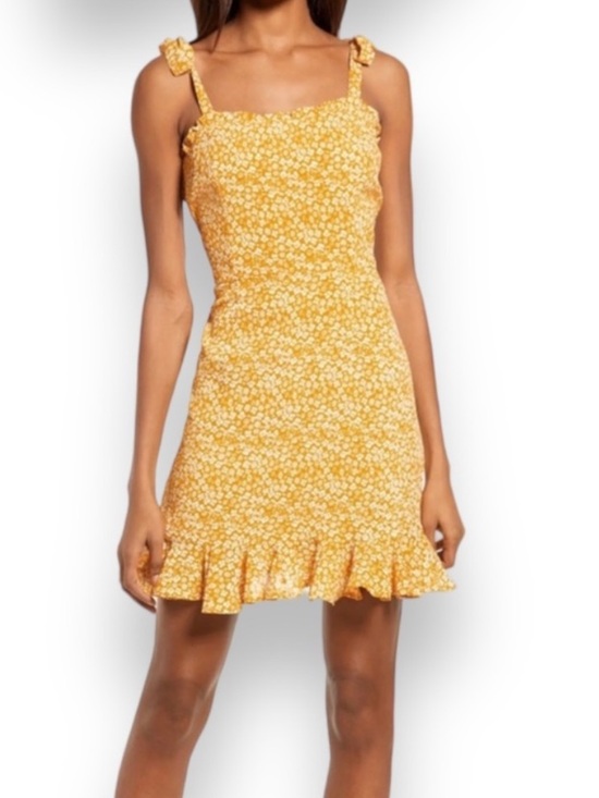 Bardot Dresses & Skirts - Bardot Floral Ruffle Hem Mini Dress